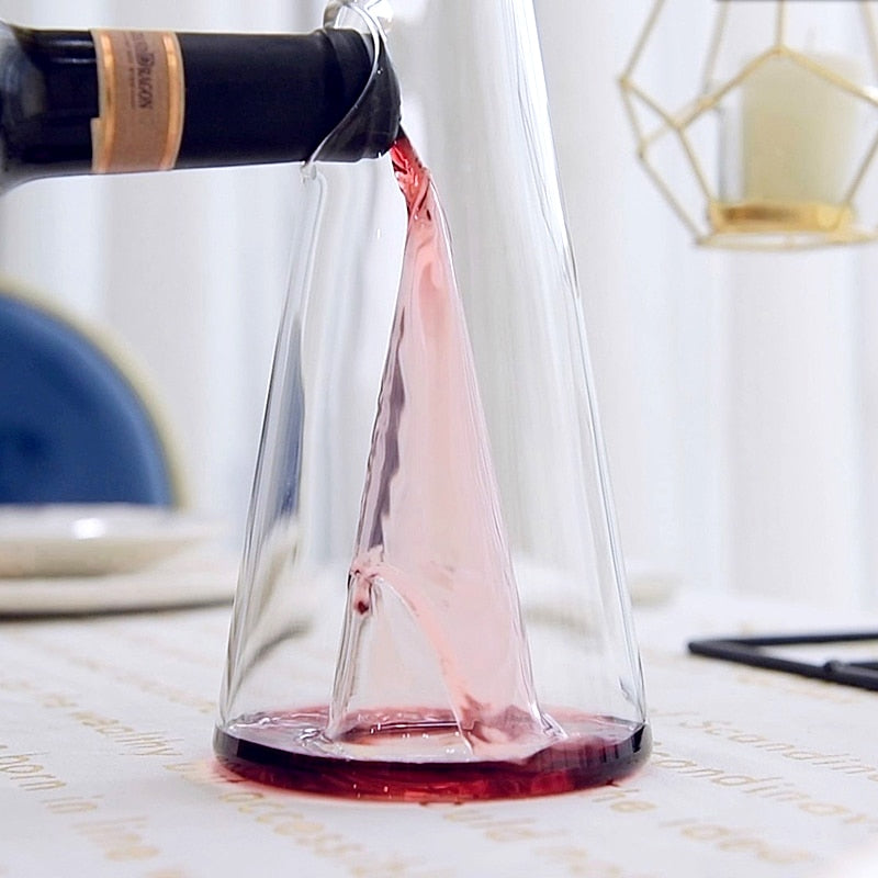 Elegant Transparent Wine Decanter: Perfect Clarity for Aeration and Serving